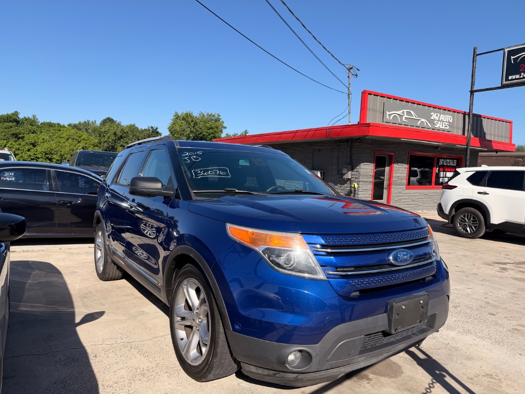 2015 Ford Explorer's photo