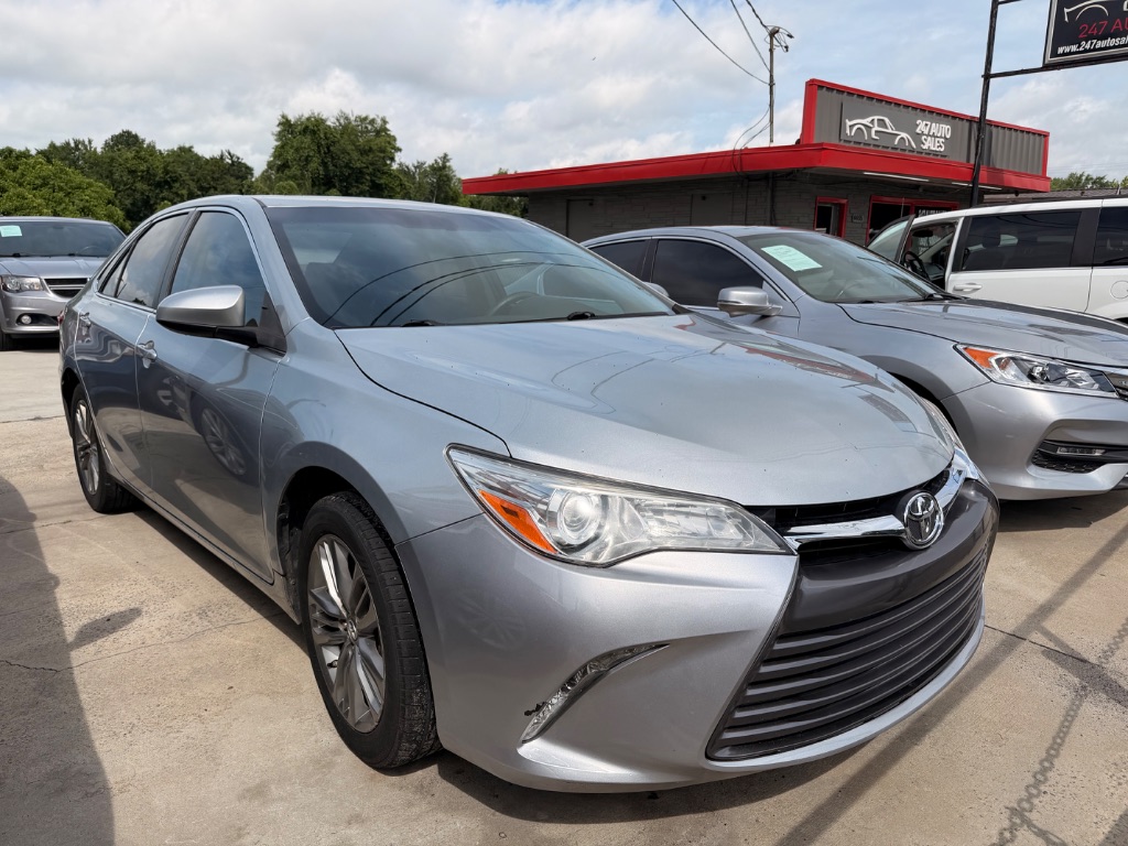 2017 Toyota Camry 2.5 Auto SE's photo