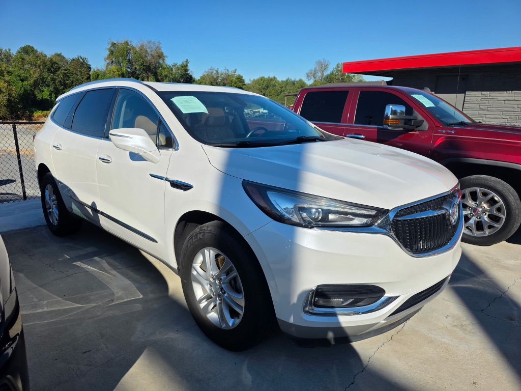 Buick Enclave photo 2