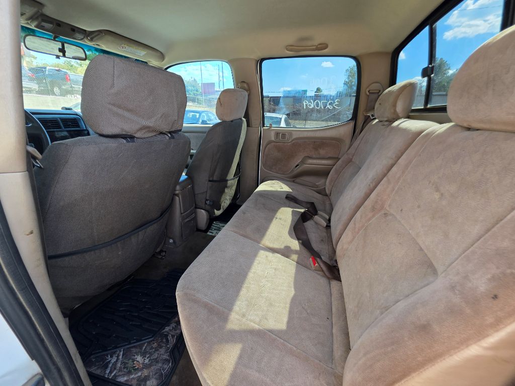 Toyota Tacoma photo 7