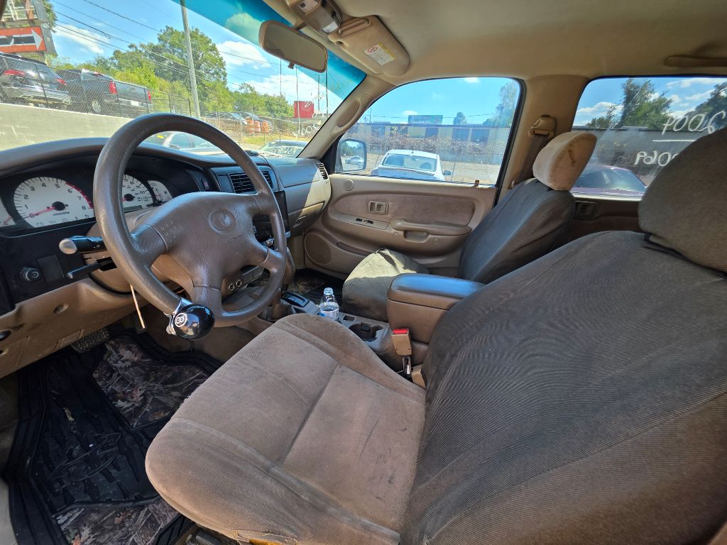 Toyota Tacoma photo 6