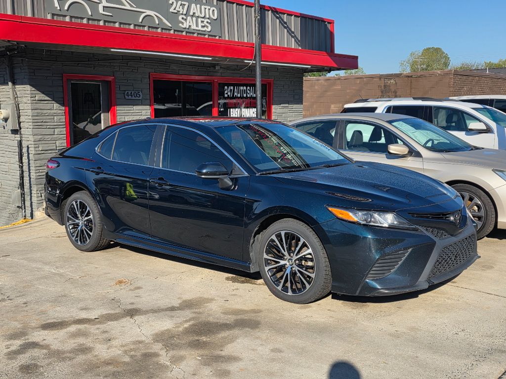 2019 Toyota Camry SE